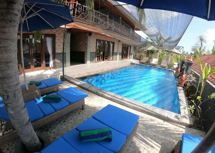 Hotel Genta Ceningan 4*